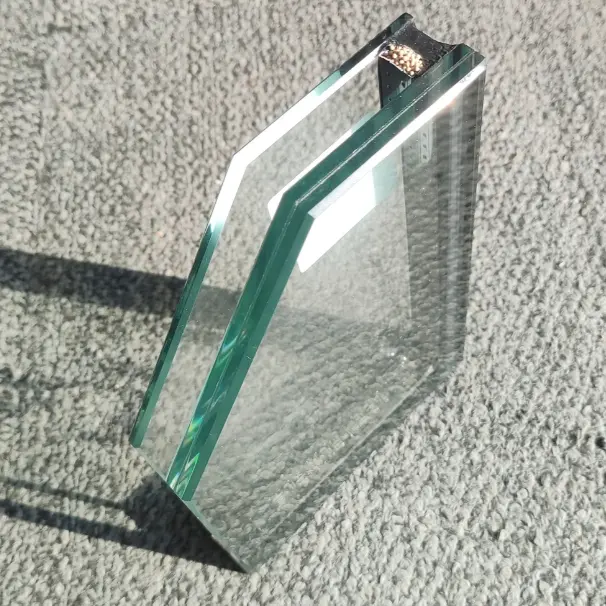 دروازوں اور کھڑکیوں کے لیے موصل شیشہ